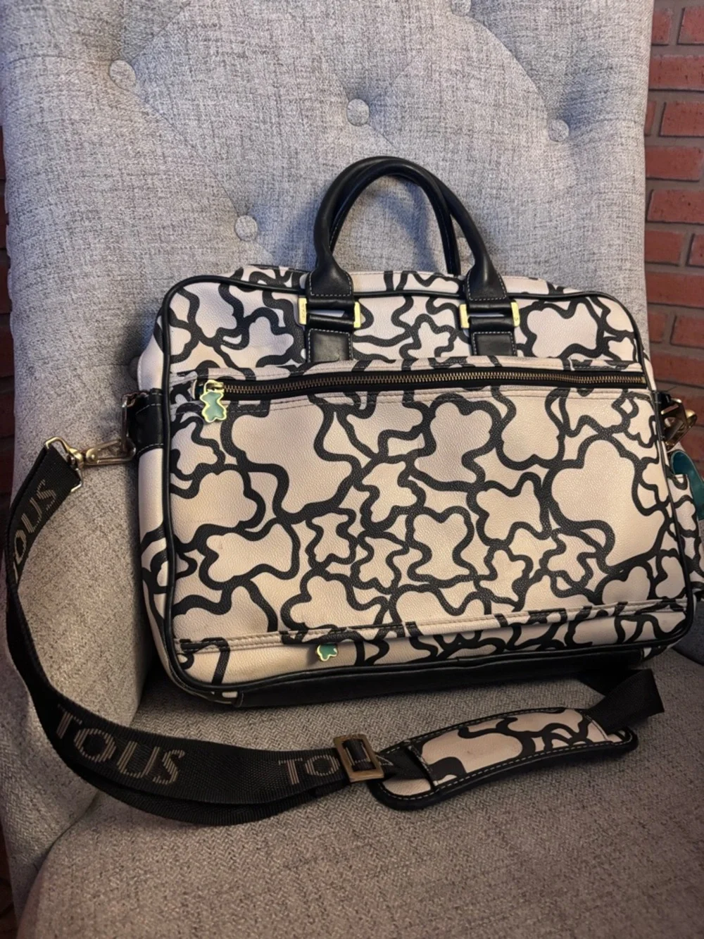 TOUS Kaos laptop messenger Bag🤩❤️